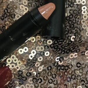 Chanel lip crayon 257